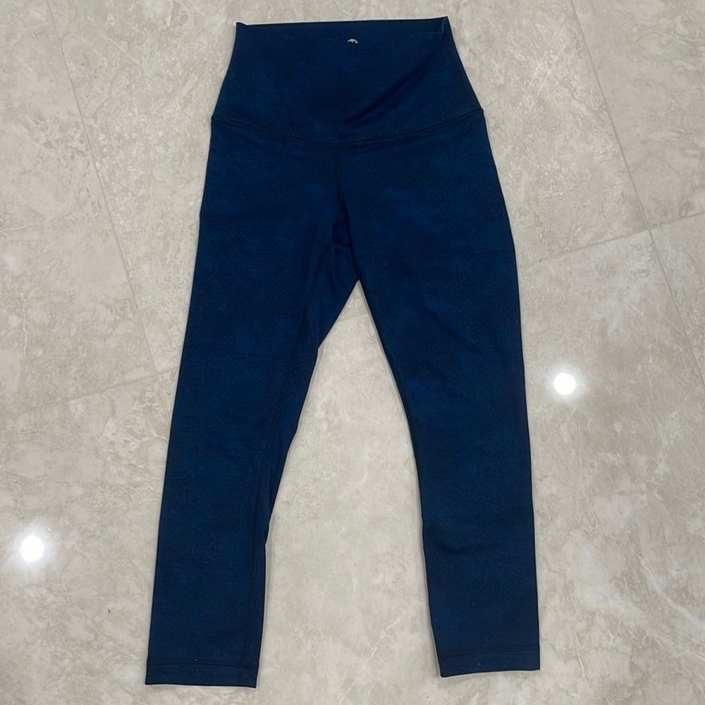 Lululemon size 2